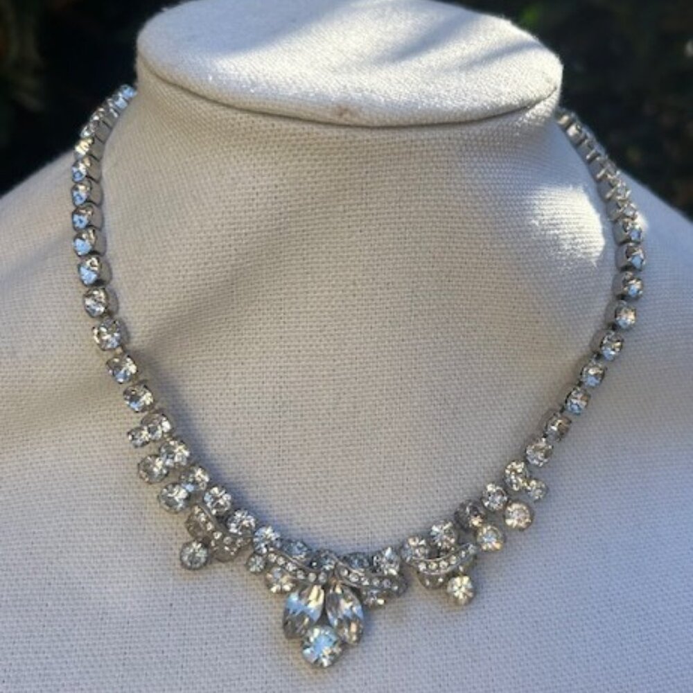 ALBERT WEISS Clear Rhinestone Statement NECKLACE - Picture 2 of 9